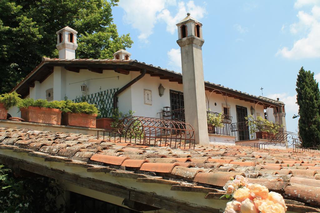 ホテル La Canonica Dei Fiori - Anna Fendi Country House ロンチリオーネ エクステリア 写真